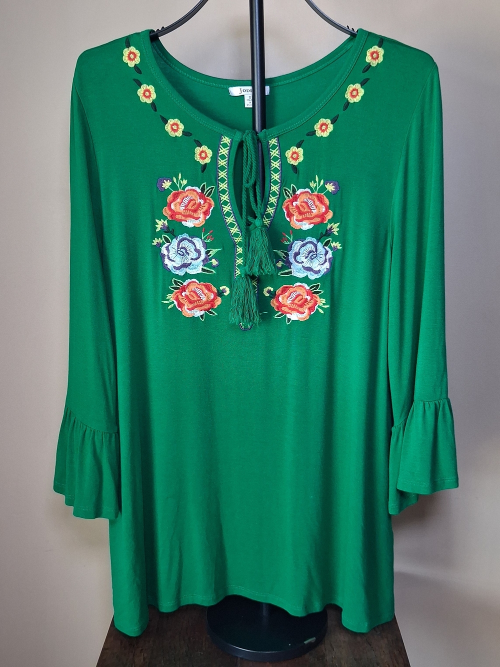 Jodifl Women’s Green Tunic Top W/Embroidery & Tie Neck; Size S